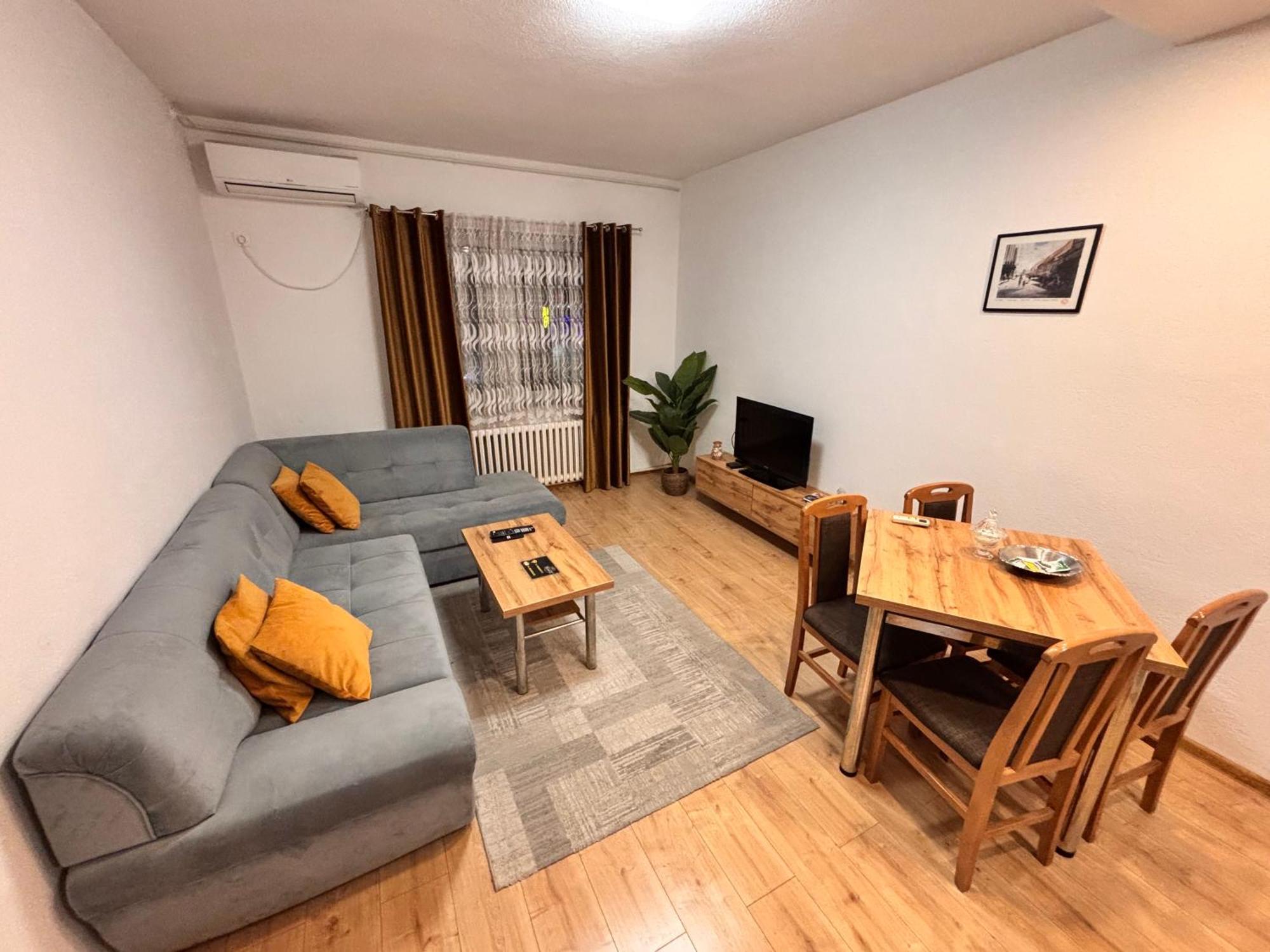 R-Residency Ll Διαμέρισμα Μπάνια Λούκα Εξωτερικό φωτογραφία
